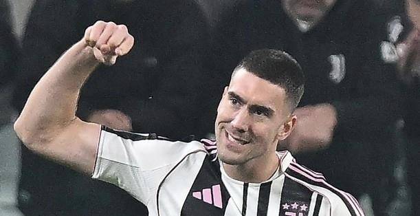 欧冠悲情夜，意甲遮羞布又被撕碎，那不勒斯闷平尤文难求一胜